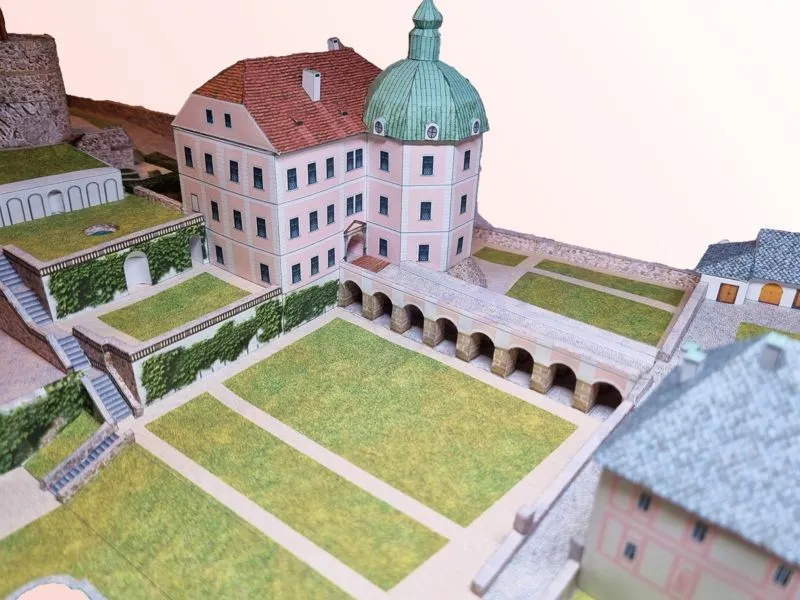 Hrad a zámok Bečov nad Teplou 2v1 + Relikviár sv. Maura